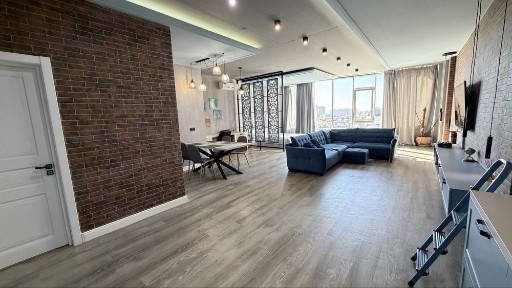 Сдаю в аренду видавую квартиру в аркадии