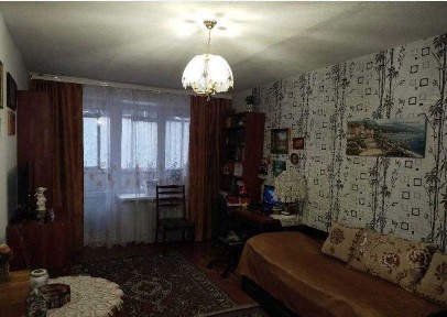 Центр, у продажу трикімнатна квартира