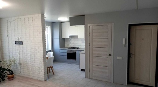 3 кімнатна квартира на Лазурном