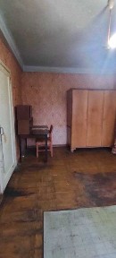 Власна 2-к. квартира з двома балконами біля метро Бот. Сад єВіднов