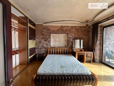 проспект Володимира Івасюка, 8, мікрорайон Оболонь, район Оболонський, Київ, просп. Володимира Івасюка 8 • ID 33632691