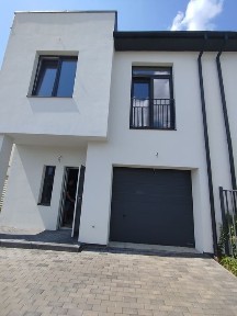 Продаж котеджу з великою земельною ділянкою Лапаївка. Зимноводівська о