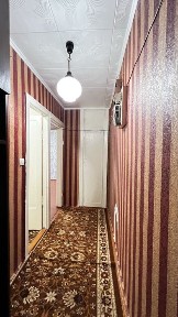 Продаж однокімнатної квартри в центрі Озерного