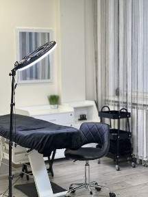 Київ, Оболонський, вулиця Левка Лук'яненка 21