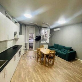 Киевская обл., Киево-Святошинский район, с. Софиевская Борщаговка, Героев Небесной Сотни просп., 16/22