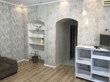 2кімнатний люкс біля площі Героїв Майдану