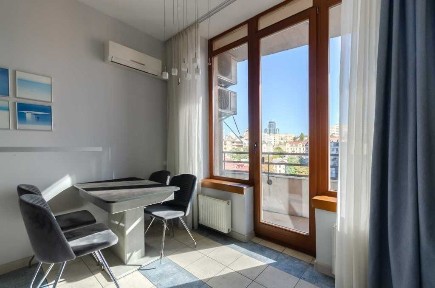 Аренда 1-комнатной квартиры 67 м², Жилянская ул., 59