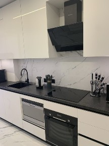 Ужгород, вулиця Баб'яка 8