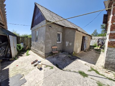 Продаж будинку с. В-Сироватка єВідновлення