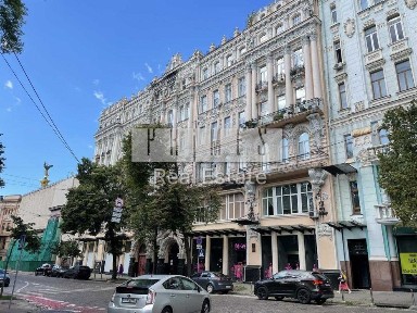 Продаж 3к квартири, вул. Городецького Архітектора 9, Центр