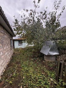 Продаж будинку смт. Сутиски