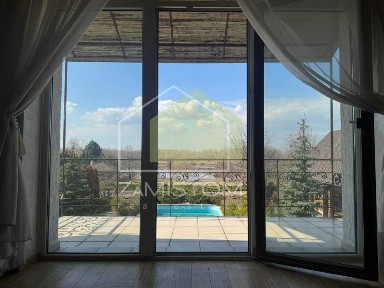 Київська область, Вишеньки