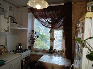 Продаж 3-к квартири в Центрі /березовий сквер/