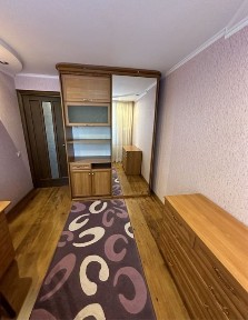 3 кімнатна квартира в райні Центрального автовокзалу.