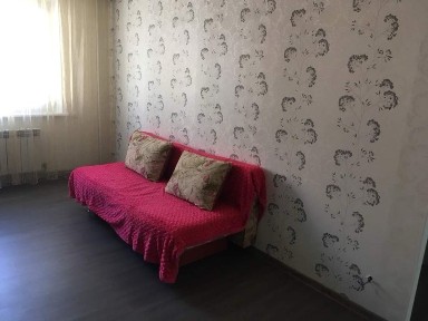 Квартира трехкомнатная автономка 4 микрорайон