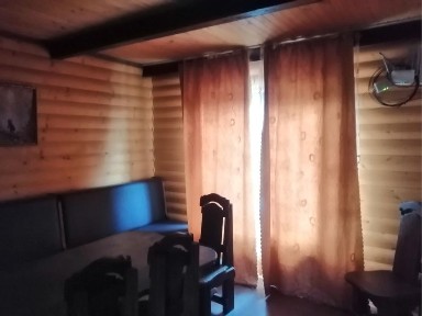 Долгострокова оренда котєджу на 6 осіб, с.Поляниця