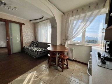 Днепр, Маршала Малиновского ул., 36