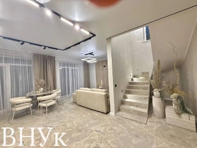 Продається будинок 2 поверховий с. Петрики