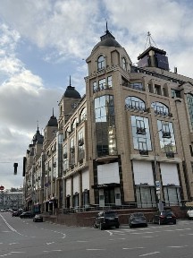 Київ, Печерський, вулиця Басейна 1/2