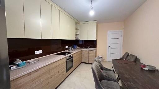 Одеса, Київський, вулиця Жаботинського 56А