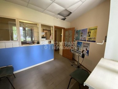 Продаж приміщення під офіс, магазин, аптеку вул. Дерев'янко 7