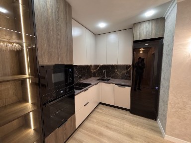 2 кімнатна квартира Паркова Алея