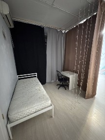 Київ, Деснянський, вулиця Градинська 7