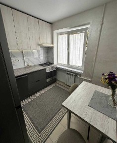 Центр. Здається 1-кімнатна квартира. Світло не вимикають