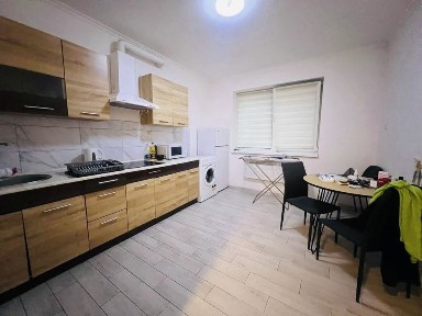 Квартира в новобудові поряд з центром