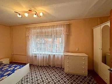 Продається 2-х кімнатна квартира 45,5 м2, 3 поверх. Р-н Формаркета