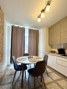 Чернівці, Володимира Великого 2а