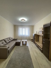 Київ, Дарницький, Бажана 28Д