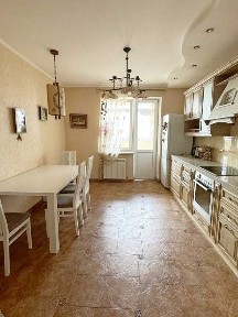 Киев, Петра Григоренко просп., 28