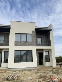 Продається сучасний таунхаус у місті Ужгород!