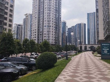 Київ, Печерський, вулиця Андрія Верхогляда 11