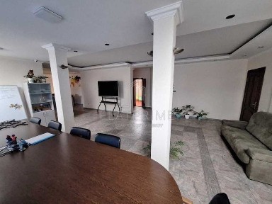 Київська область, Вишневе