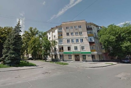 ‼️Центр‼️ 2 кімнатна квартира на гарному поверсі, цегла, висока стеля