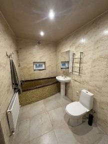 Продаж будинку в селі Левків