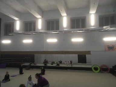 Продаж - центр - будівля 3359 м2 з ділянкою 1277 м2