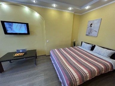 Подобово центр Лівобережної МВЦ, Русанівка, Комод