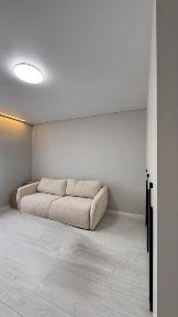 Продається гарна, простора 2-х кімнатна. Боздош. 66 м. кв.