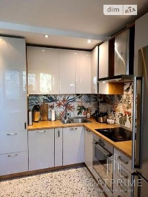 вулиця Пантелеймона Куліша, мікрорайон Лівобережний Масив, район Дніпровський, Київ, вул. Пантелеймона Куліша 15 • ID 33643175