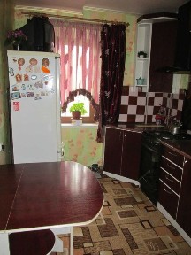 3 к. кв-ра з інд. газопаленням і меблями пр. Будівельників біля ДАІ