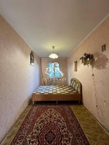 Продаж 3-кімнатної квартири, Соцмісто