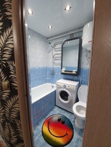 Однокомнатная на втором этаже в центре 44-го квартала