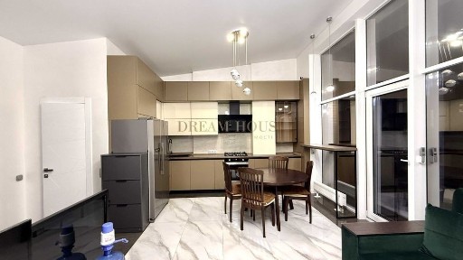 Оренда сучасної євро3к квартири в ЖК На Прорізній