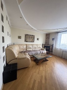 Проспект Берестейський 107 довгострокова оренда трикімнатноі квартири.