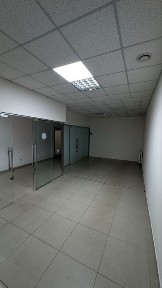 Здається в оренду приміщення в центрі м. Хуст