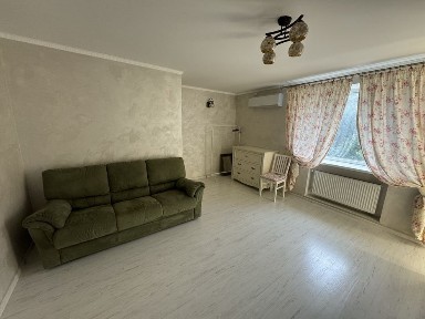 Продаж 1кк в котеджі Космонавтів/Миколаівська, Автономне газове опал.