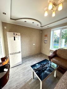 Сталінка 3-кімнатна р-н Палац спорту